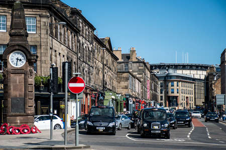 Scotland - United Kingdom - Edinburgh 14.05.2016 - Taxi business in the Streetsのeditorial素材