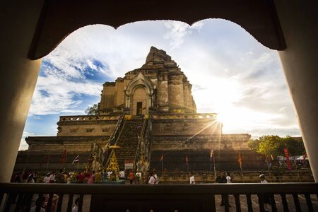 CHIANG MAI THAILAND  MAY 18 2015: Sunset  Wat Chedi Luang in Chiangmai Thailandのeditorial素材