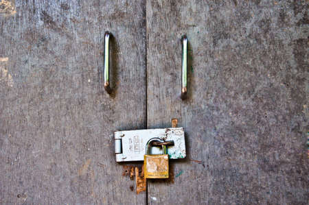 lock master key closed doorの写真素材