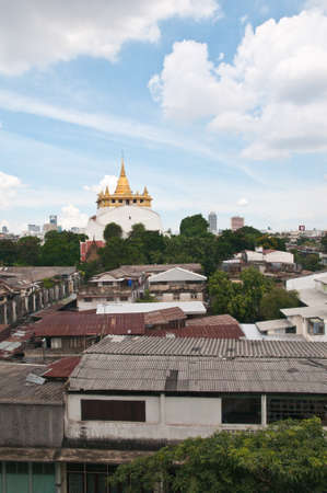 Golden Mount  wat sraket  in day time Bangkok, Thailandの写真素材