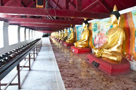 Buddha statues at the temple of Wat Phra Mahathat in Nakhon si Thammarat, Thailandのeditorial素材