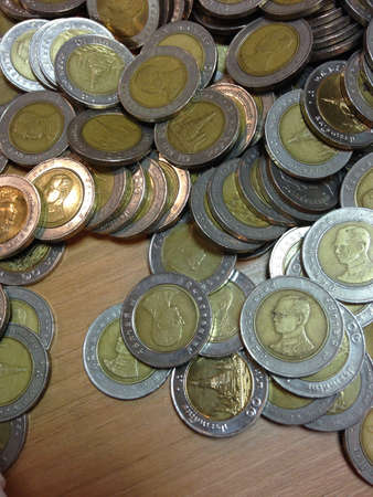 Ten baht の素材