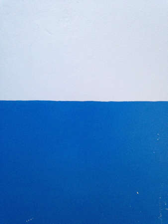 Blue and white wallの素材