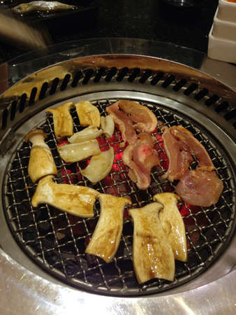 Mix beef and mushroom on ovenの素材