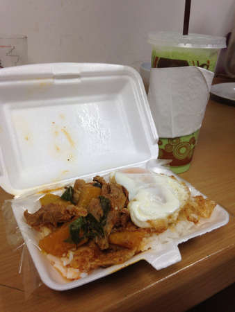 foam take out container thai food の素材