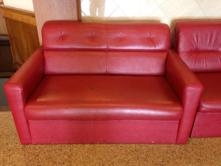 Red sofaの素材