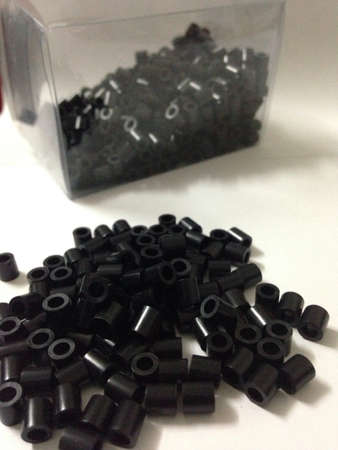 Black Plastic pieces- plastic bitの素材