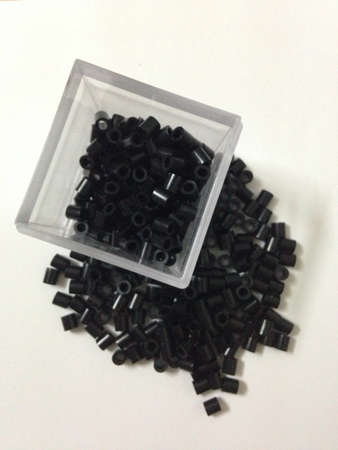 Black Plastic pieces- plastic bitの素材