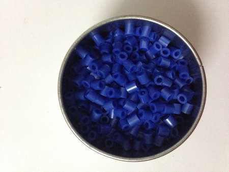 Blue Plastic pieces- plastic bitの素材