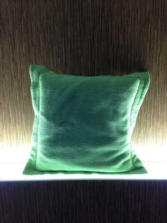 Green pillow の素材