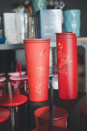 Bangkok, Thailand - January 14, 2021 : Starbucks merchandise signature red colour tumbler. starbucks is global famous coffee franchise brandのeditorial素材
