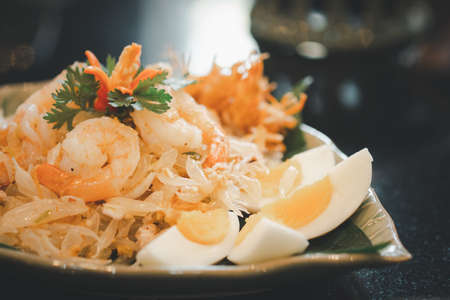 Fresh thai pomelo salad with prawn and boiled egg.