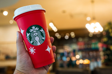 Bangkok, Thailand - November 21, 2022 : CHRISTMAS REUSABLE CUP, free when members purchase any Starbucks beverage over 16 ounces, served in a specially designed glass.のeditorial素材