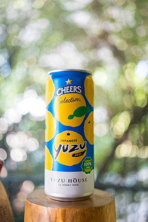 Bangkok, Thailand - December 28, 2023 : A canned beer of Cheers Selection Japanese Yuzu. Cheers Selection x Yuzu House. The unique taste of precious ingredients, oranges, and yuzu.のeditorial素材