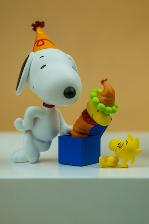 Bangkok, Thailand - February 3, 2024: Jack in the box, Snoopy from POP MART Snoopy The Best Friends Series Figures. Snoopy The Best Friends. Snoopy and Woodstockのeditorial素材