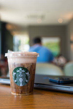Samut Prakan, Thailand - May 21, 2024 : A glass of Starbucks coffee, Cold foam iced espresso, Shaken espresso, poured through creamy nonfat milk cold foam.のeditorial素材