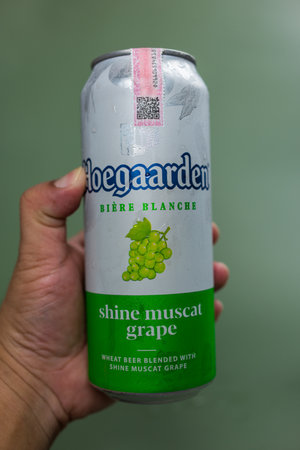 Samut Prakan, Thailand - June 5, 2024 : A can of Hoegaarden Shine Muscat Grape Belgium beer 500 ml size.のeditorial素材