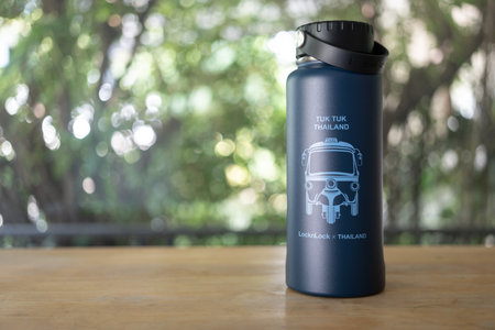 Samut Prakan, Thailand - June 25, 2024 : Thermos from LocknLock Riga Tumbler Thailand Edition, TUK TUK, 897 ml.のeditorial素材