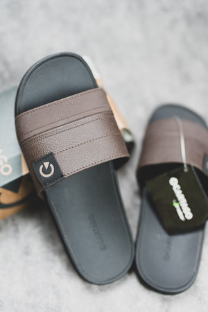 Bangkok, Thailand - June 30, 2024 : Cartago man slide sandals, the foot pad foot comfort. Close upのeditorial素材