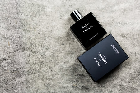 Bangkok, Thailand - July 5, 2024 : Perfume bottles for men Bleu de Chanel and shopping bag. Parfume Bleu de Chanelのeditorial素材