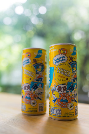 Bangkok, Thailand - July 5, 2024 : Nescafe instant coffee Honey Lemon, Limited edition can. Distinctive, modern packaging design. canned ready to drink coffee can. Enjoy the deliciousness.のeditorial素材
