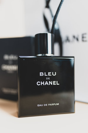 Bangkok, Thailand - July 19, 2024 : Luxury fragrances for modern & stylish men. Chanel's Bleu De Chanel. Bleu de Chanel Perfumeのeditorial素材