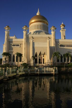 Sultan Omar Ali Saifudding Mosque, Bandar Seri Begawan, Brunei, Southeast Asiaのeditorial素材