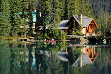 Wooden house at Emerald Lake, Yoho National Park, British Columbia, Canadaのeditorial素材