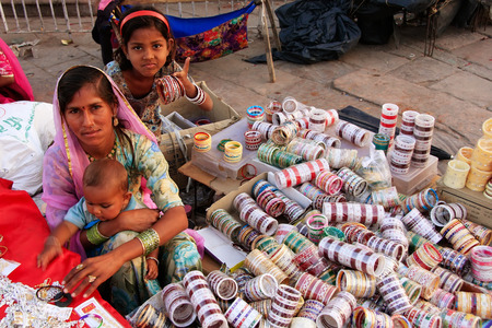 Indian woman selling bangels at Sadar Market, Jodhpur, Rajasthan, Indiaのeditorial素材