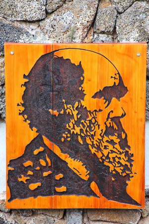Portrait of Charles Darwin at Galapagos National Park Headquarters on Santa Cruz Island, Ecuador. Darwin was an English naturalist and geologist.のeditorial素材