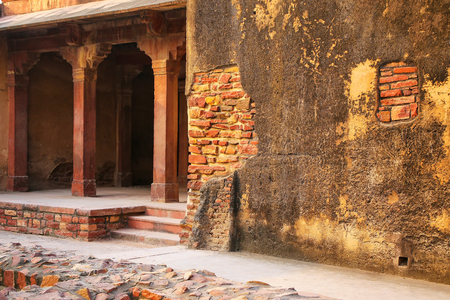 Detail of a building in Fatehpur Sikri complex, Uttar Pradesh, India. Fatehpur Sikri is one of the best preserved examples of Mughal architecture in India.のeditorial素材
