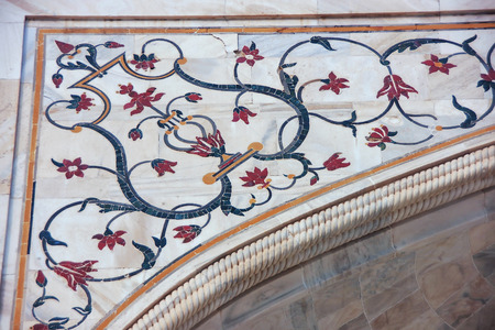 Plant motifs of Taj Mahal exterior in Agra, Uttar Pradesh, India. The exterior decorations of the Taj Mahal are among the finest in Mughal architectureのeditorial素材