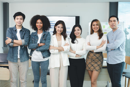 A group of startup management people are having a brainstorming meeting in the conference room, with supervisors and employees meeting and solving problems. Company management concept.の写真素材