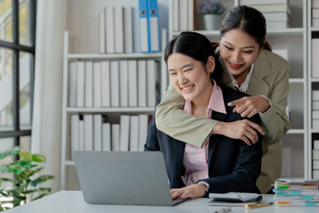 Explaining the report at the meeting, Collaborate to solve problems in the meeting room, Discuss startup business with the team at the office, Work together as a team,の写真素材