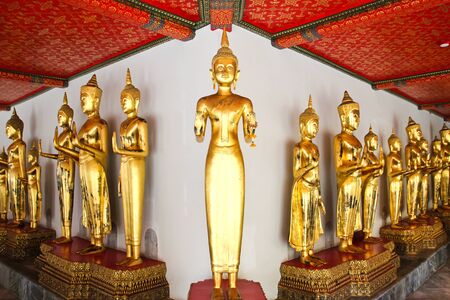 Buddha in Wat Pho Temple sequential nicely in Bangkok, Thailand.のeditorial素材