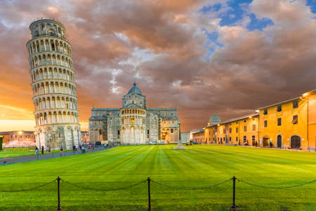 Cathedral and the Leaning Tower of Pisa, Tuscany, Italyのeditorial素材