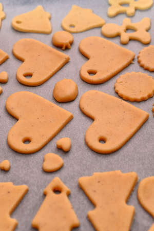Cookies in tray to bake