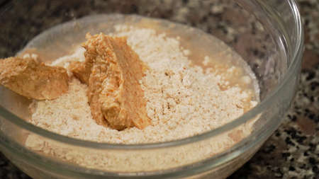 Homemade sour yeast preparation at home close up viewの写真素材