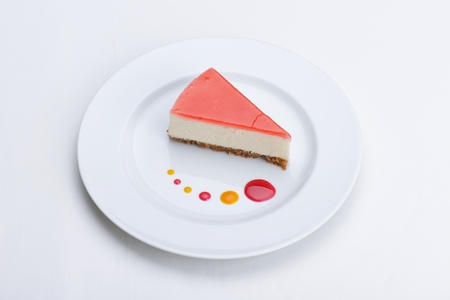 strawberry cheese cake isolated on white backgroundの写真素材