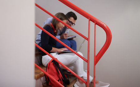 students use modern technology in school to create projects