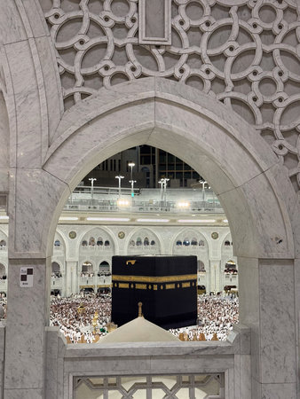 Pilgrims performing tawaf around the Kaaba in Mecca at Masjid al-Haram during pilgrimageの写真素材