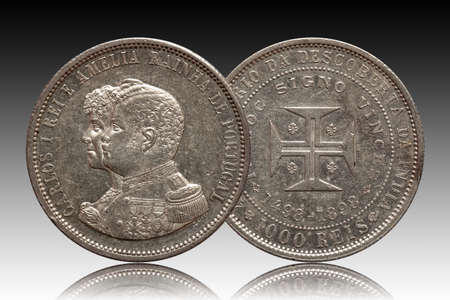 Portugal silver coin thousand 1000 reis minted 1898 Carlos and Amelia, gradientの写真素材