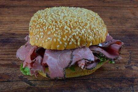 pastrami on bunの写真素材