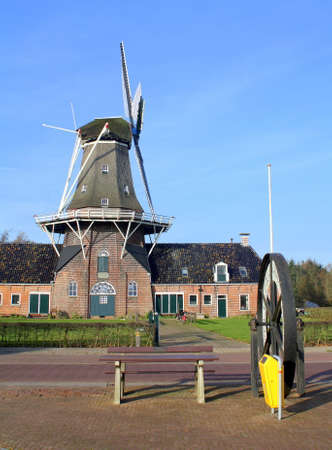 Roderwolde.November-13-2011. Oil and corn mill "Woldzigt" from 1852 in Roderwolde. the Netherlandsのeditorial素材