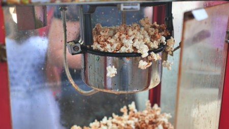 Cooking colorful popcorn on the street.の写真素材