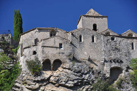 The ( Haute-Ville)  medieval city at Vaison La Romain, in the Vancluse, Provence, France.のeditorial素材