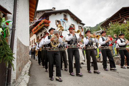 Falcade, Belluno, Italy - September 26, 2015: Se Desmonteghea a great party in Falcade for the livestock returning from the highland pasturesのeditorial素材