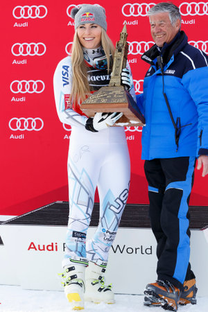 Cortina d'Ampezzo, Italy 24 January 2016. VONN Lindsey (USA) takes 1st place During The Audi FIS Alpine Ski World Cup Women's Super Gのeditorial素材