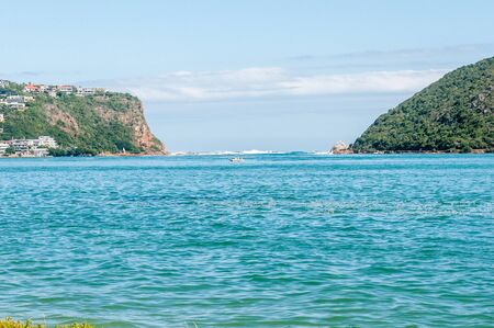 KNYSNA, SOUTH AFRICA - JANUARY 5, 2015: The treacherous waters at The Heads in the Knysna lagoon.のeditorial素材