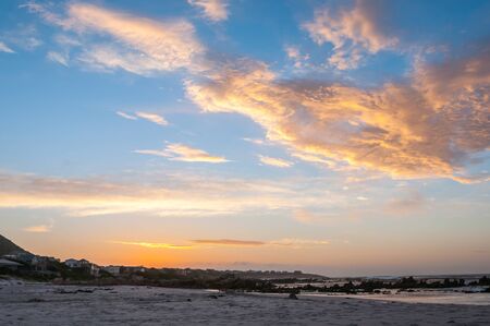 PRINGLE BAY, SOUTH AFRICA - DECEMBER 7, 2014:  The Indian Ocean at Pringle Bay at sunsetのeditorial素材